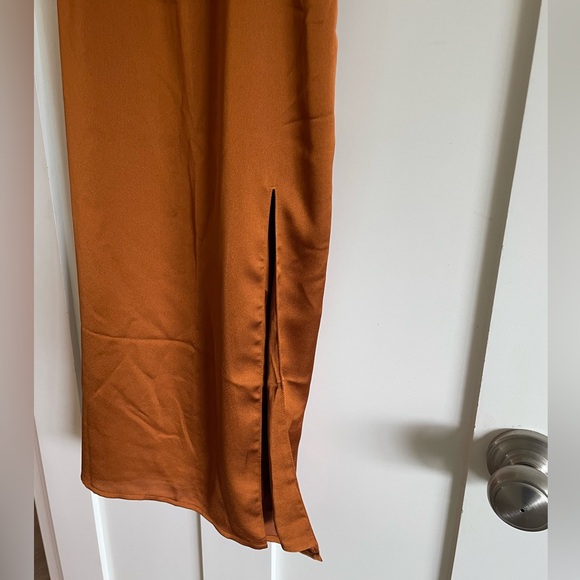 🍂✨Abercrombie & Fitch Burnt Satin Midi Slip Dress - XS ✨🍂 - Picture 3 of 9